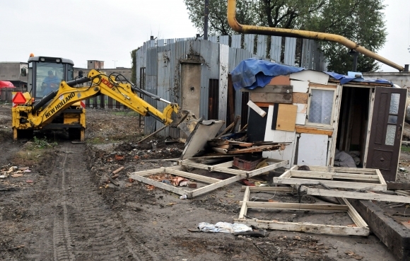 Osadníci poškodzovali potrubia, Košice zlikvidoval