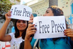 V Tunise štrajkujú novinári