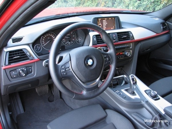 BMW 320d (F30)