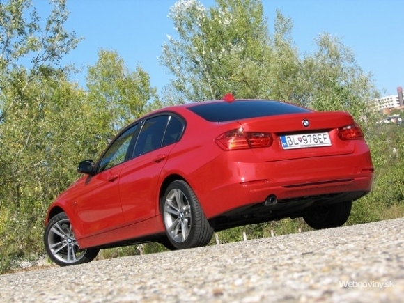 BMW 320d (F30)