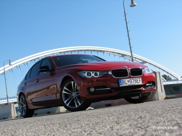 BMW 320d (F30)