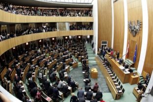 Parlament and rakusko