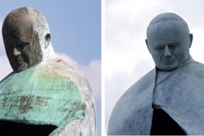 Sporná socha pápeža Jána Pavla II.