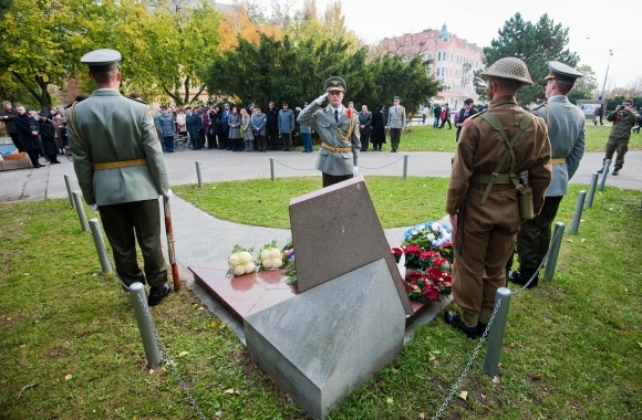 V Bratislave si uctili vojnových veteránov