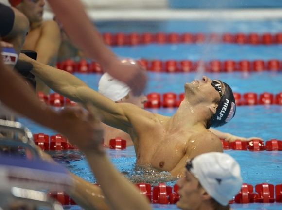 Michael Phelps získal v štafete zlato