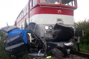 Nehoda_vlak_auto
