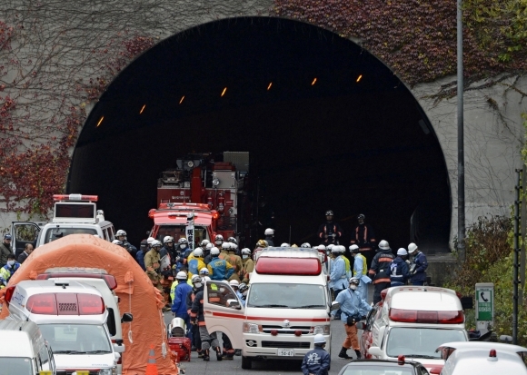 Zrútenie tunelu v prefektúre Jamanaši