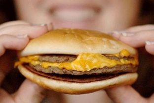 Hamburger, jedlo, nezdravé, jedenie