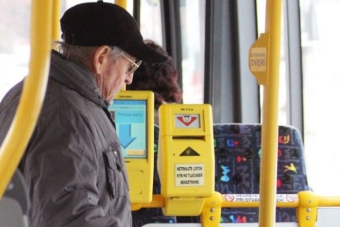 Mhd cestujuci autobus