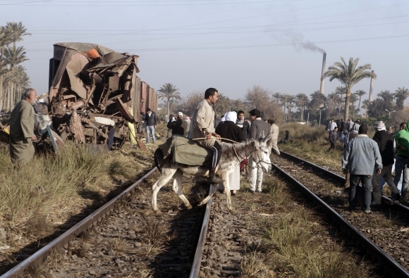 Tragédia v Egypte, vykoľajil sa vlak