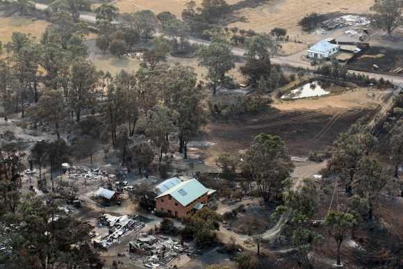 V Tasmánii sa rozpútal ničivý oheň