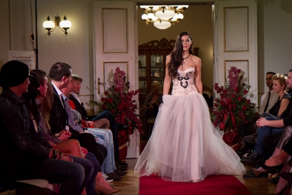Finalistky Miss Slovensko predvádzali šaty