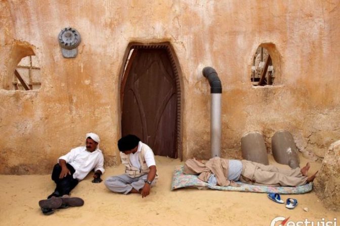 Planétu Tatooine dnes obývajú predavači suvenírov
