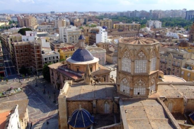 Španielska Valencia: Katedrály, paella a hodváb