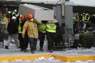 Výbuch v mexickej spoločnosti zabil 25 ľudí