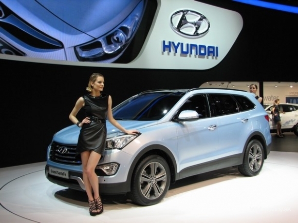 Hyundai Grand Santa Fe