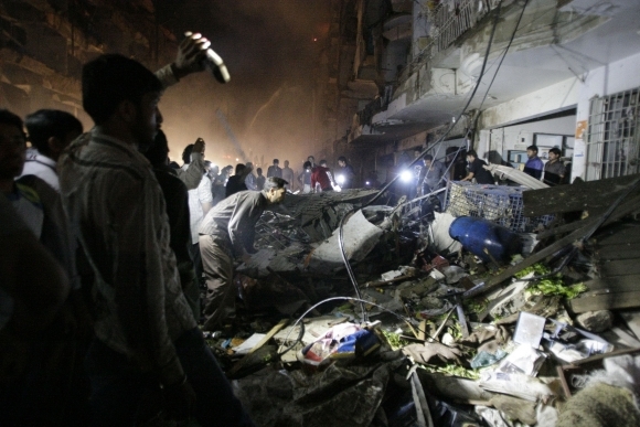 Pakistanom otriasli výbuchy