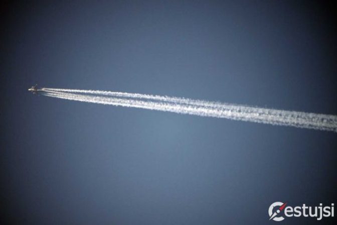 V USA do lietadla s nožíkom