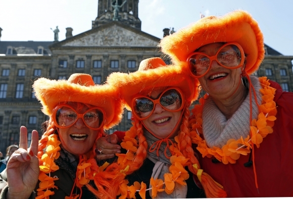 Amsterdam sa pripravuje na korunováciu kráľa