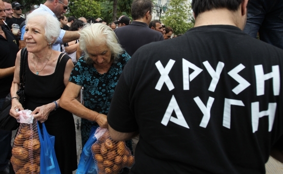 Grécki neonacisti rozdávali jedlo, dali ho len Gré