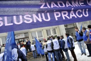 V Trenčíne sa protestovalo za slušnú mzdu