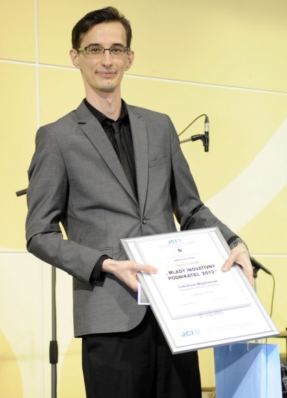 Bez názvu