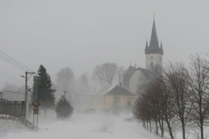 Sneh kalamita elektrina dodávky
