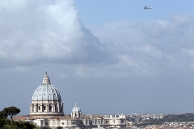 Vo Vatikáne bude sídliť súčasná aj bývalá hlava ka