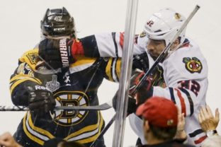 Boston - Chicago 5:6 po predĺžení