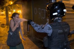 Brazília zažíva najväčšie protesty za posledných 2