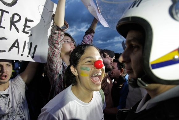 Brazília zažíva najväčšie protesty za posledných 2