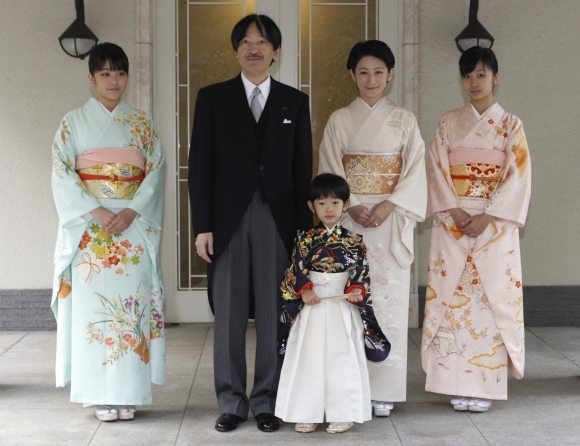 Japonskí monarchovia