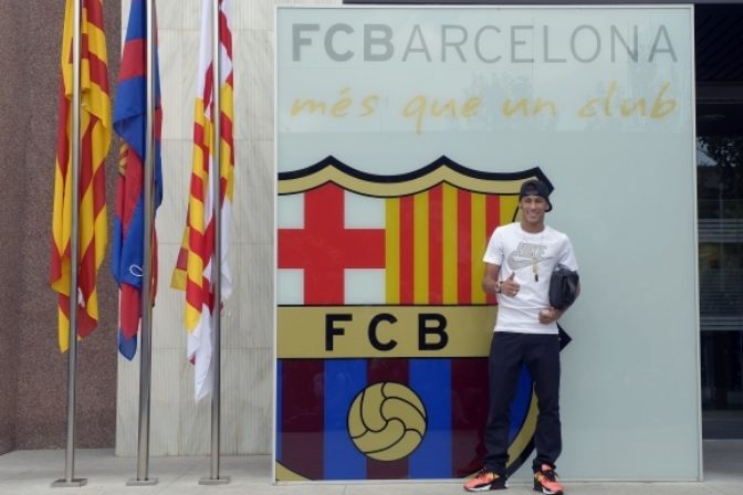 Neymar sa upísal FC Barcelona na 5 rokov