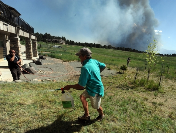 Požiare v Colorade si vyžiadal evakuácie