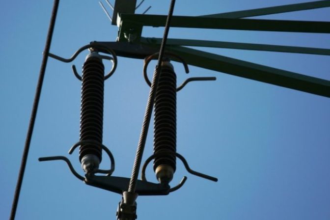 Elektrické vedenie elektrina