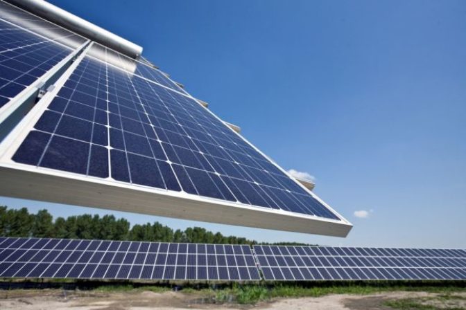 Slnečná energia solárny panel OZE