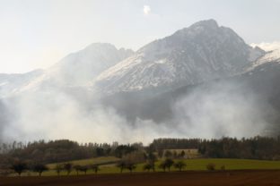 Lesný požiar pod Smokovcami