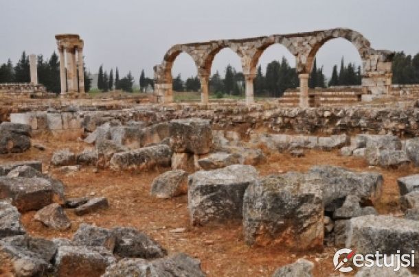 Libanonský Anjar: Kalifov palác z krajiny cédrov