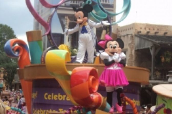 Orlando: Mickey Mouse, delfíny a kozmonauti