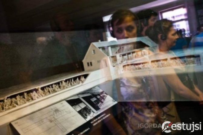 Osvienčim: Návštevu koncentračného tábora mnohí nedokončia
