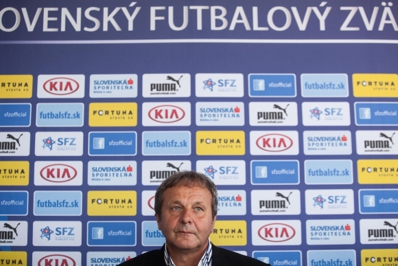 Slovenská futbalová reprezentácia má nového tréner