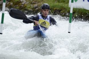 Vodný slalom