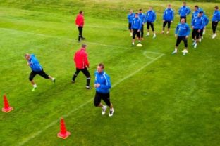 Futbal, trening, reprezentacia