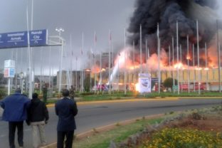Medzinárodné letisko v Nairobi ochromil požiar