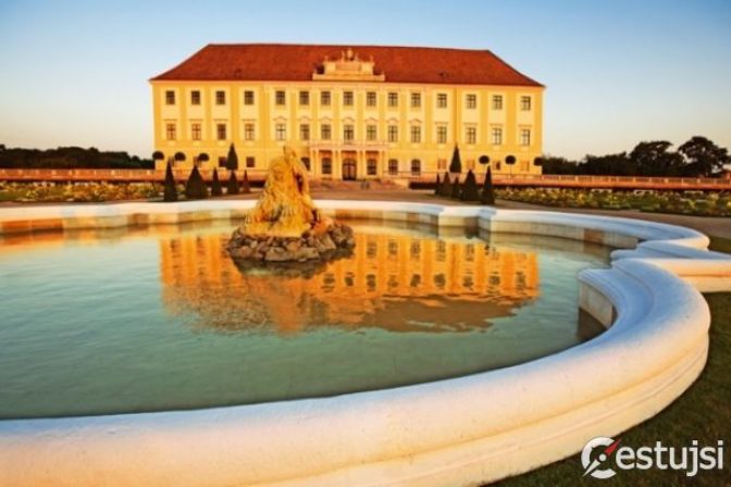 Na kráľovskom dvore zámku Schloss Hof
