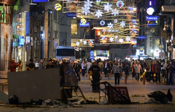 Demonštrácie v Turecku