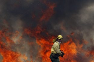 Ničivé požiare v Španielsku