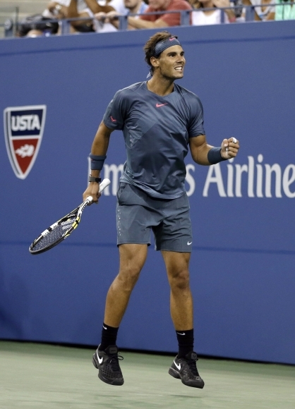 Rafael Nadal hladko postúpil do semifinále