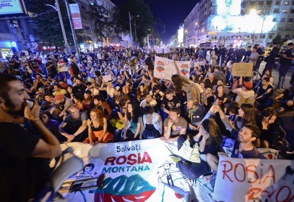Rumunské protesty proti ťažbe zlata