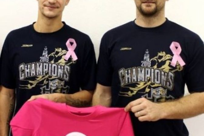 Hokejisti Zvolena podporili boj proti rakovine prs